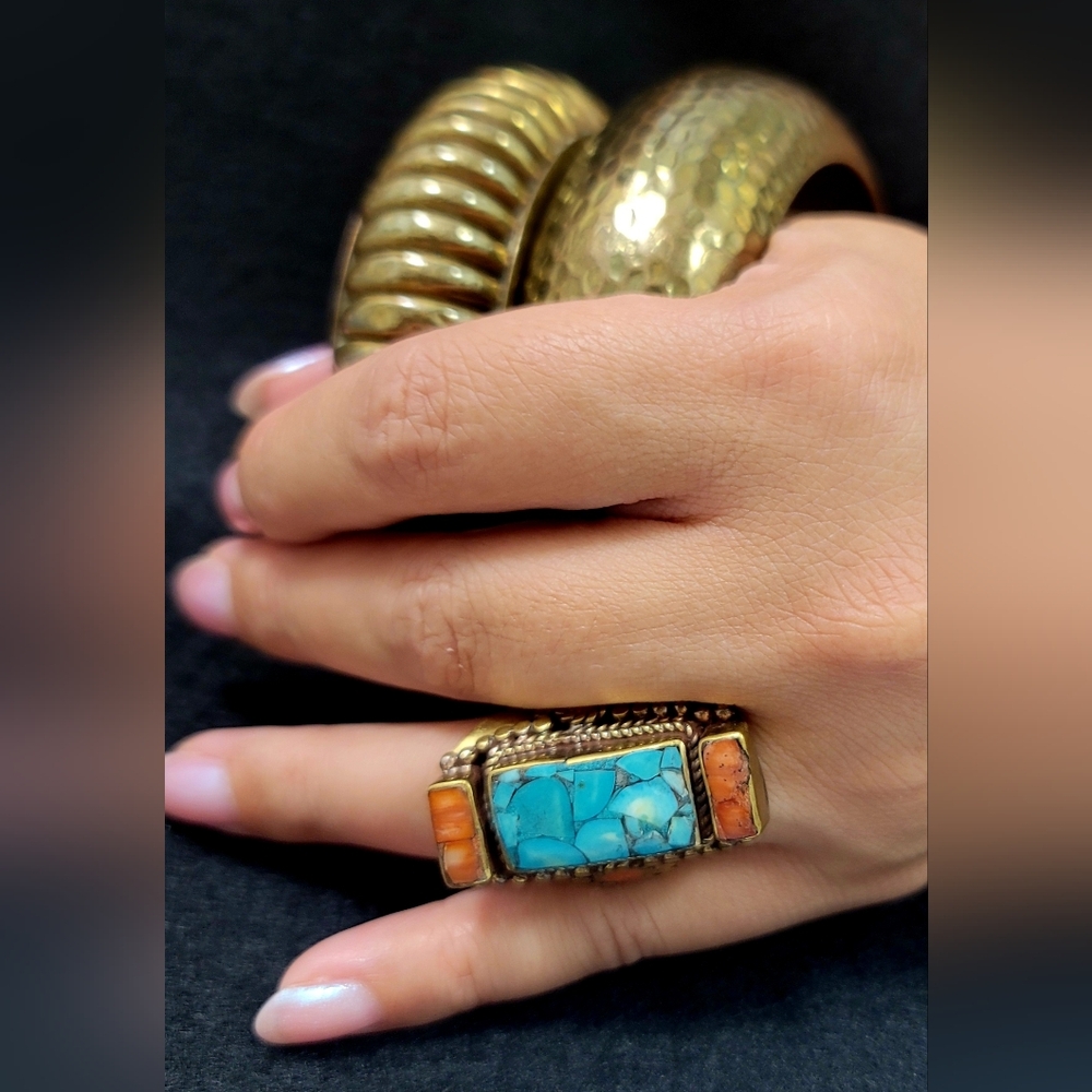 Crushed Coral & Turquoise Inlay Brass Ring - Handmade In Nepal -Vintage, Artisan - Picture 4 of 11